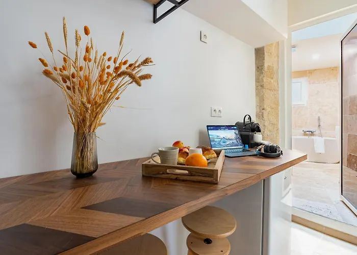 Διαμέρισμα Unique - Area *